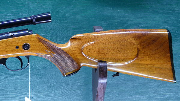 No. 220015 Walther bolt action rifle .22lr (4/22)